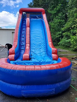 18 ft. Wet/Dry Slide with pool attached